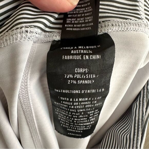 All Fenix White and Grey Striped Limitless High Rise Leggings Size Medium - Picture 8 of 8